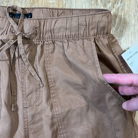 NWT Sanctuary Tencel Joggers in Praline Women's Medium M New Pants Brown Pockets - Picture 4 of 15